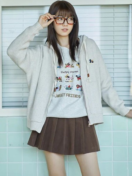 唐獅(TONLION)休閑牛仔品牌2025最新產品展示