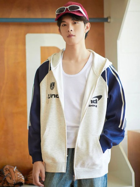 唐獅(TONLION)休閑牛仔品牌2025最新產品展示