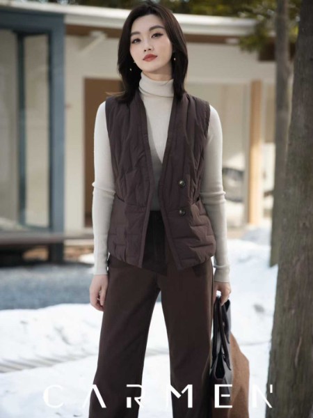 卡蔓(CARMEN)女裝品牌2025年冬季最新產(chǎn)品展示