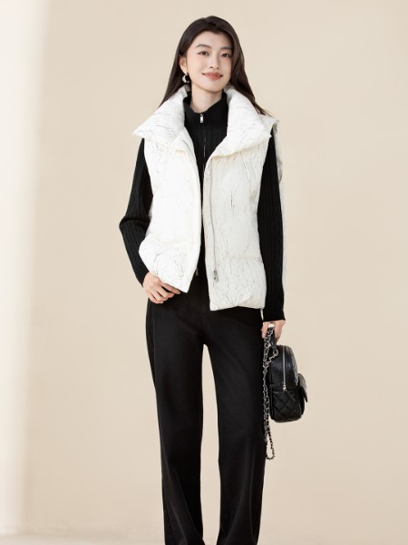 詩夢女裝品牌2025最新產品展示