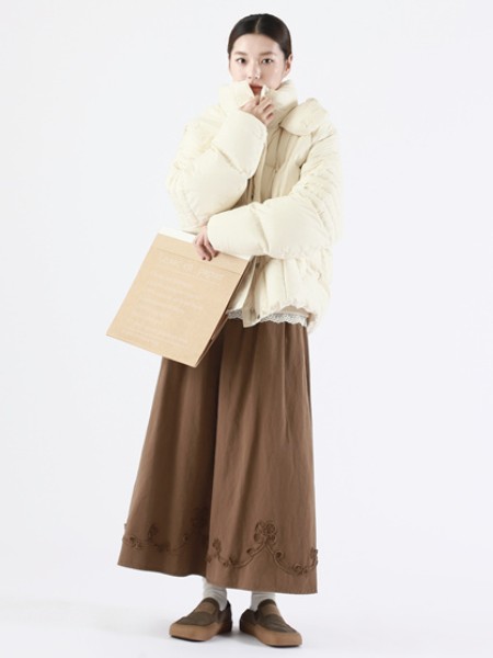 簡與媄女裝2025年冬季品牌最新產品展示