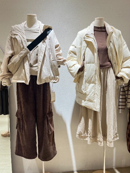 簡與媄女裝品牌2025年冬季最新產品展示