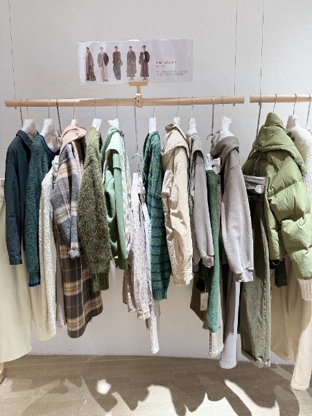 簡與媄女裝品牌2025年冬季最新產品展示