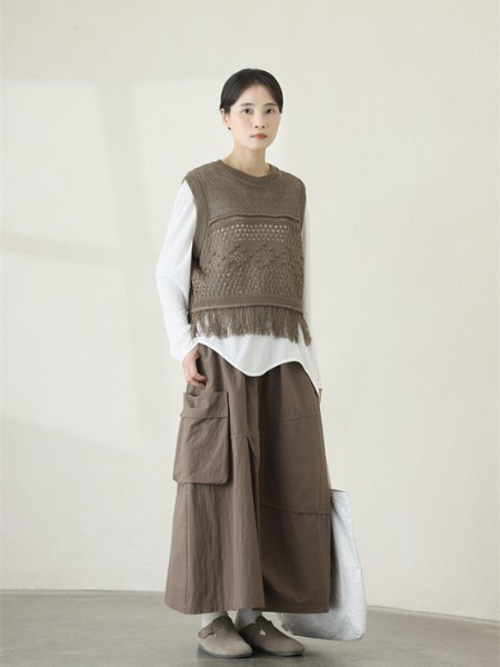 加盟极简风女装哪个品牌好？简与媄免加盟费、免费调换货