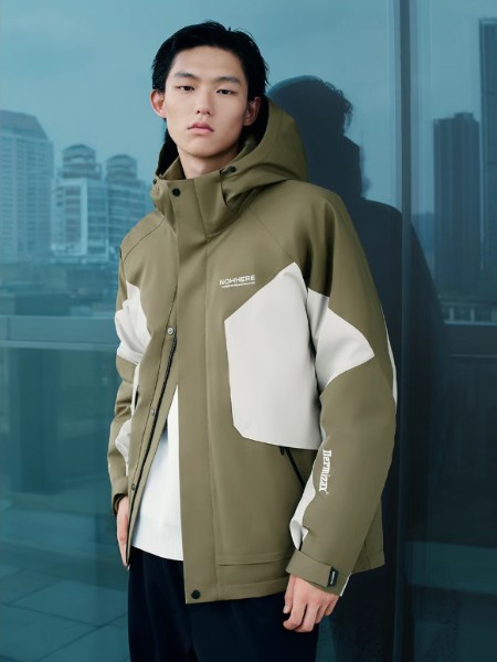 太平鳥(PEACEBIRD)男裝品牌2025冬季最新產(chǎn)品展示