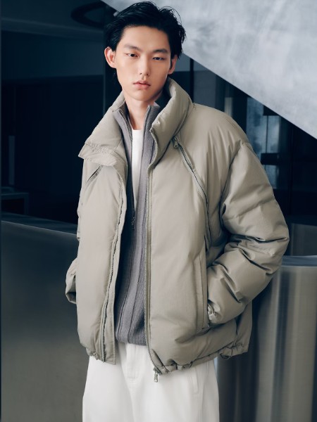 太平鳥(PEACEBIRD)男裝品牌2025冬季最新產(chǎn)品展示