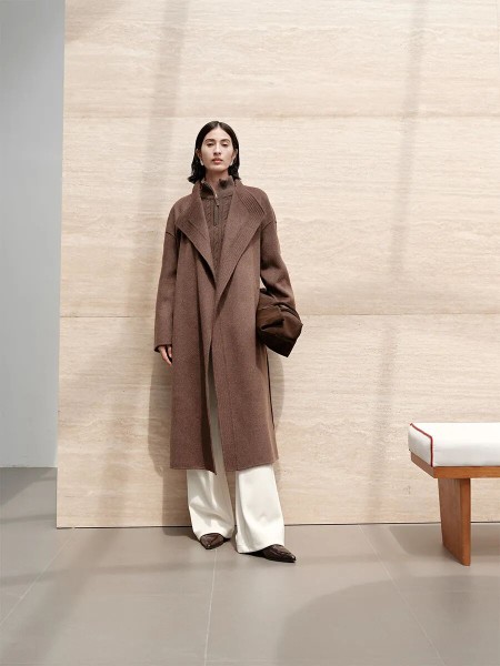 NEELLY納儷女裝品牌2025冬季最新產品展示