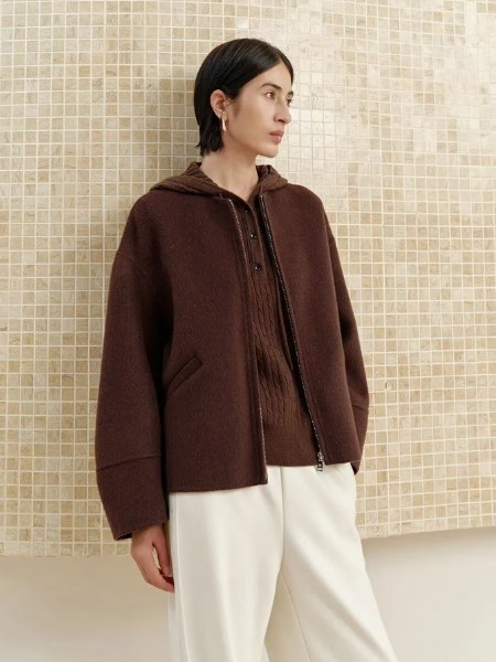 NEELLY納儷女裝品牌2025冬季最新產(chǎn)品展示