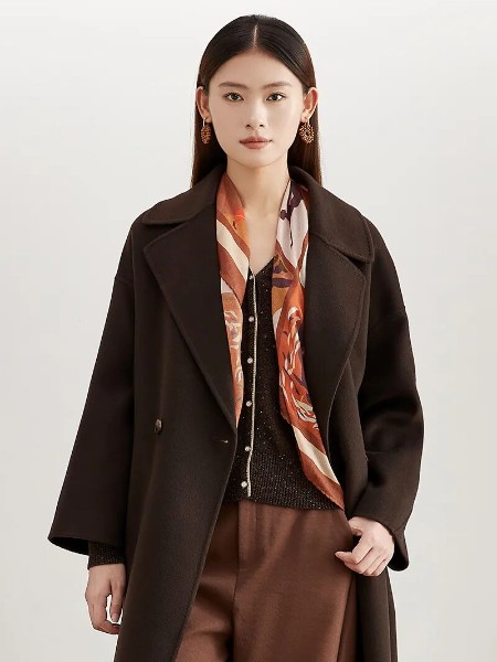 米皇女裝品牌2025冬季最新產(chǎn)品展示