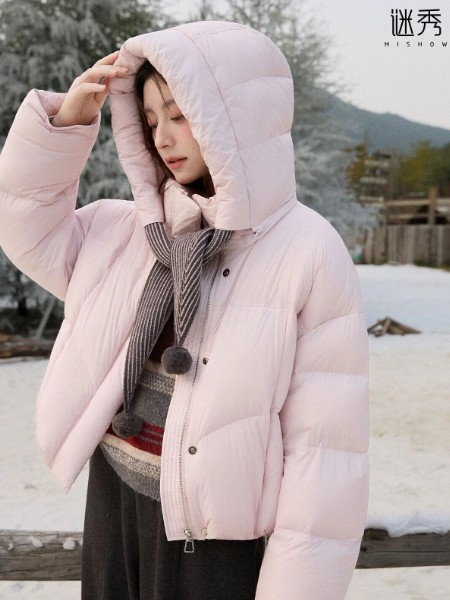 謎秀(MISHOW)女裝品牌2025冬季最新產品展示