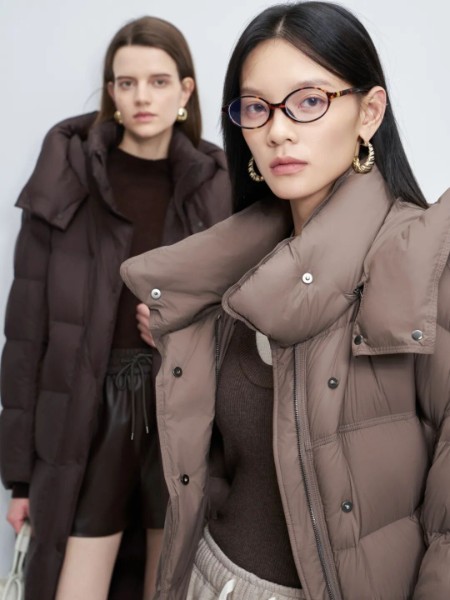 曼婭奴(MIGAINO)女裝品牌2025冬季最新產品展示