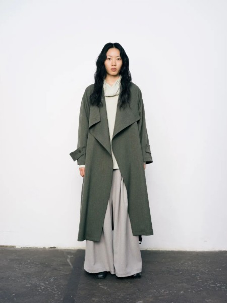 奕色(LESERBIE)女裝品牌2025秋冬季最新產品展示