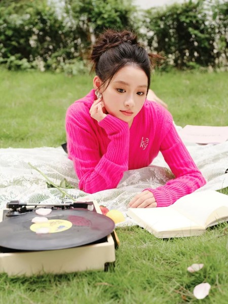 朗美睿(LAMERRY)女裝品牌2025秋冬季最新產品展示