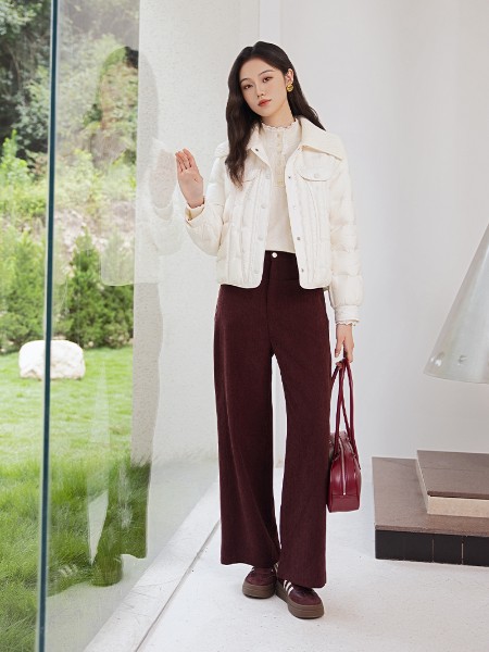 丝雨桐(SIYUTN)女装品牌2025最新产品展示