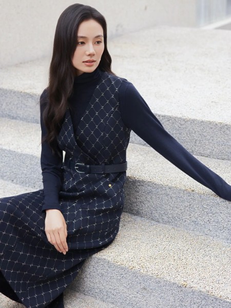 絲雨桐(SIYUTN)女裝品牌2025最新產品展示