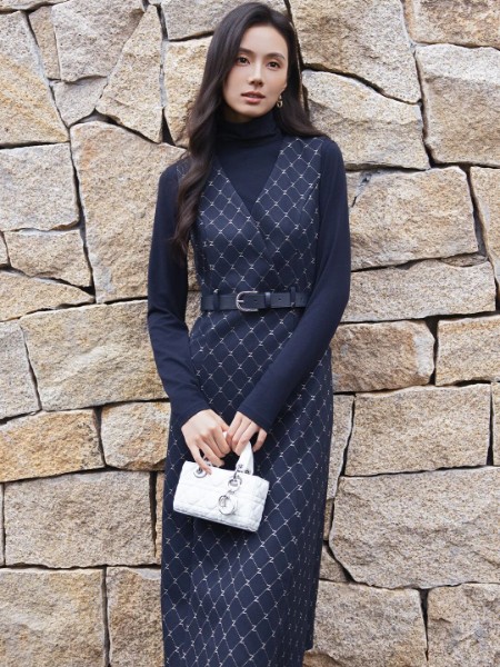 絲雨桐(SIYUTN)女裝品牌2025最新產品展示