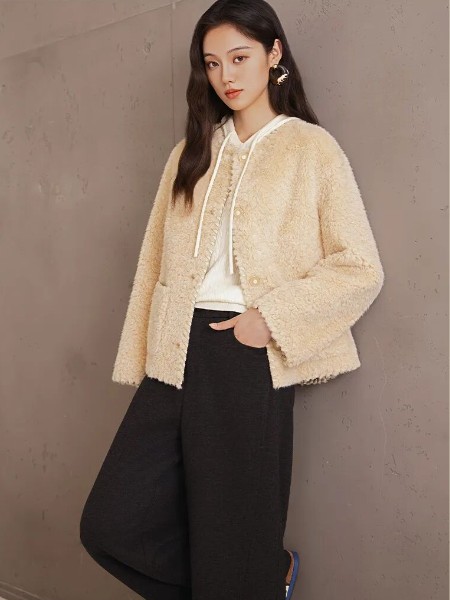 絲雨桐(SIYUTN)女裝品牌2025最新產品展示