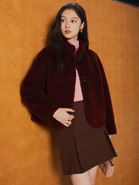 絲雨桐(SIYUTN)女裝品牌2025最新產(chǎn)品展示