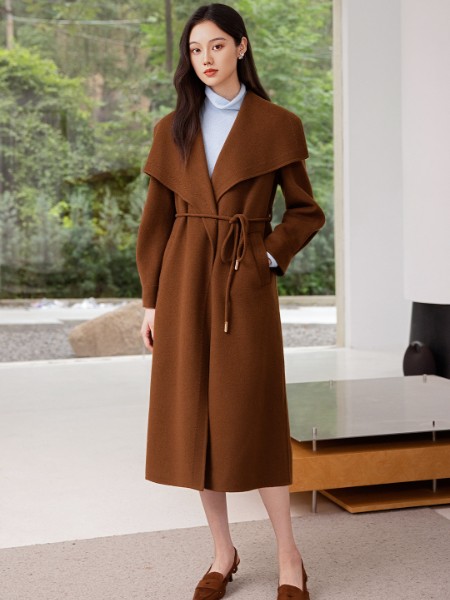 絲雨桐(SIYUTN)女裝品牌2025最新產品展示