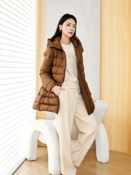 卡索(castle)女裝品牌2025冬季最新產品展示