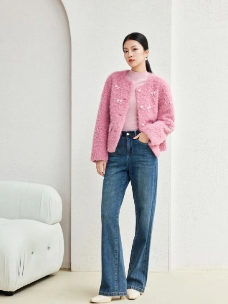 卡索(castle)女裝品牌2025冬季最新產品展示