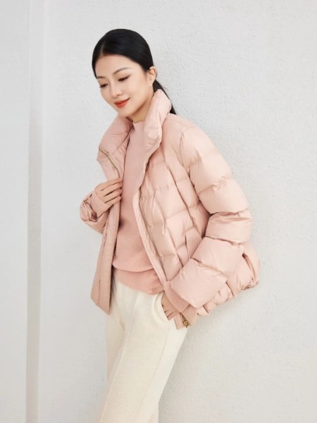 卡索(castle)女裝品牌2025冬季最新產品展示