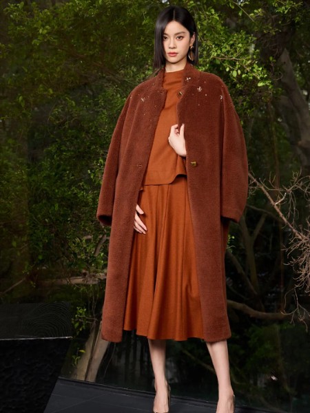 15小時女裝品牌2025最新產(chǎn)品展示