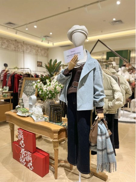 朵以(Duoyi)女裝品牌2025最新產(chǎn)品展示