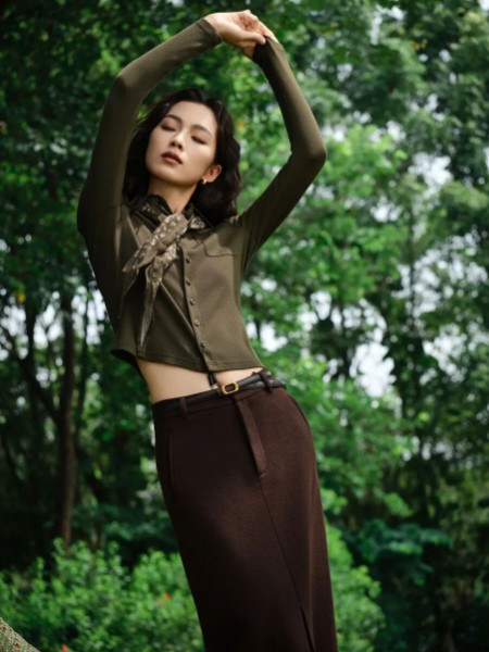 鳶娜爾(innaeydn)女裝品牌2025最新產品展示