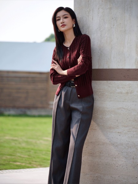 鳶娜爾(innaeydn)女裝品牌2025最新產品展示