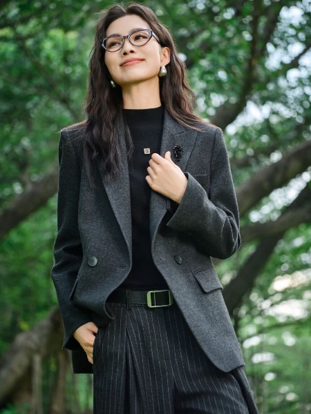 鳶娜爾(innaeydn)女裝品牌2025最新產品展示