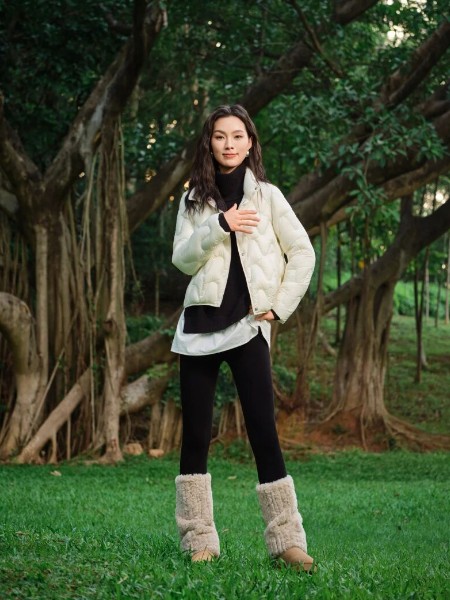 鳶娜爾(innaeydn)女裝品牌2025最新產品展示