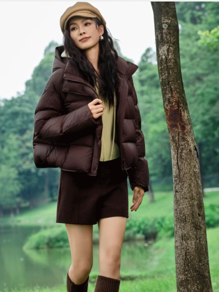 鳶娜爾(innaeydn)女裝品牌2025最新產(chǎn)品展示