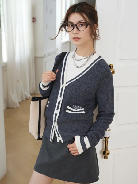 姚領(lǐng)(YAOLY)女裝品牌2025最新產(chǎn)品展示