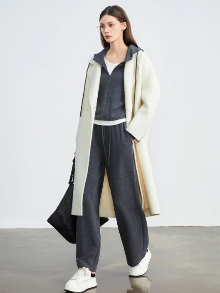 姚領(lǐng)(YAOLY)女裝品牌2025最新產(chǎn)品展示