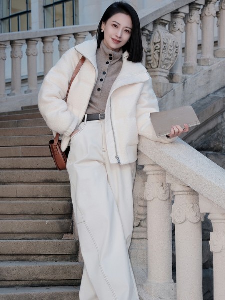 恩裳(INSUN)女裝品牌2025冬季最新產品展示