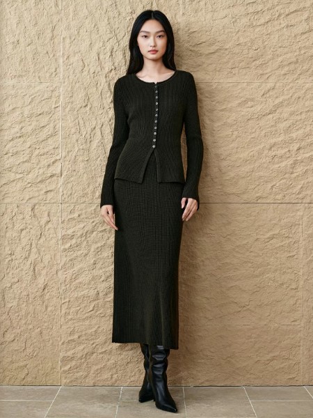 恩裳(INSUN)女裝品牌2025冬季最新產品展示