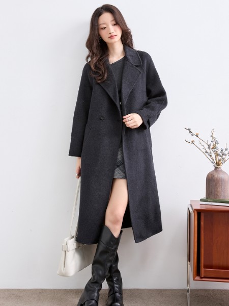 茵爍女裝品牌2025冬季最新產品展示