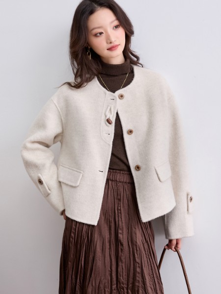 茵爍女裝品牌2025冬季最新產品展示