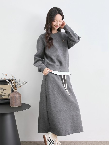 茵爍女裝品牌2025冬季最新產品展示