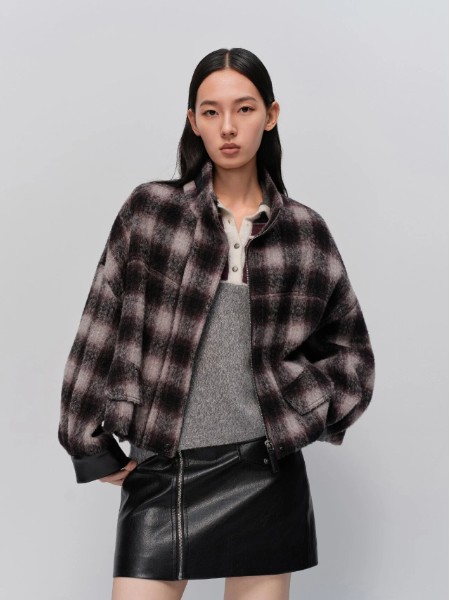 荷高(H.HENTEEL)女裝品牌2025冬季最新產(chǎn)品展示