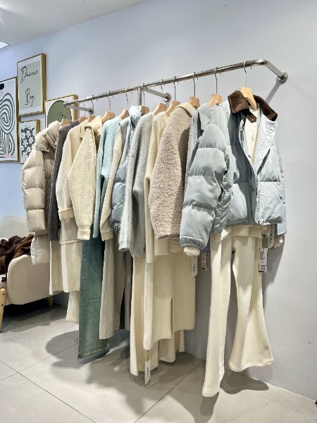 愛美媽咪I'M MAMI女裝品牌最新產品展示