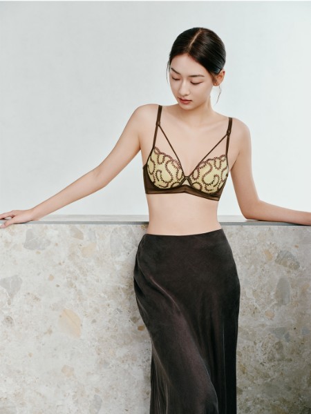 凱詩芬(kisfun)內(nèi)衣睡衣品牌2025最新產(chǎn)品展示