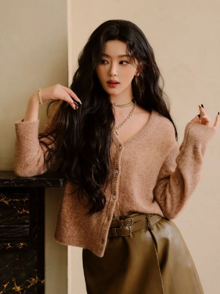 Five Plus5+(Five Plus)女裝品牌2025冬季最新產(chǎn)品展示