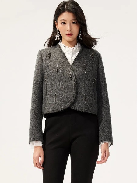 斐格思(FEXATA)女裝品牌2025最新產(chǎn)品展示