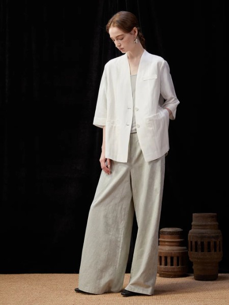 范可兒(FAMECOCO)女裝品牌2025秋季最新產(chǎn)品展示