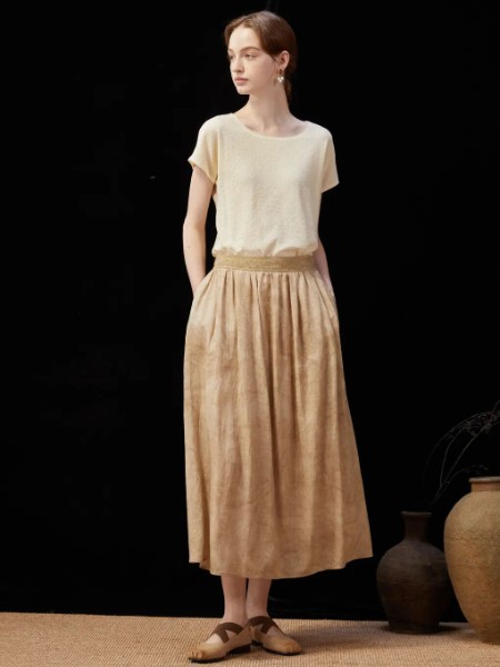 范可兒(FAMECOCO)女裝品牌2025秋季最新產(chǎn)品展示