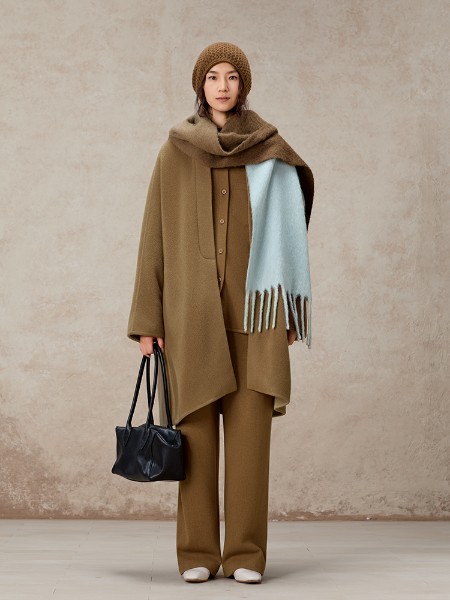 例外女裝品牌2025冬季最新產(chǎn)品展示