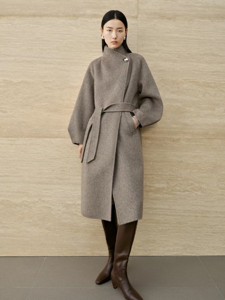 恩瑞妮(enruini)女裝品牌2025冬季最新產品展示