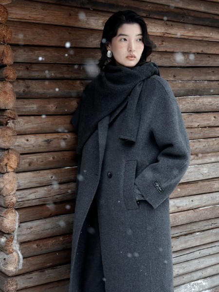 恩瑞妮(enruini)女裝品牌2025冬季最新產品展示